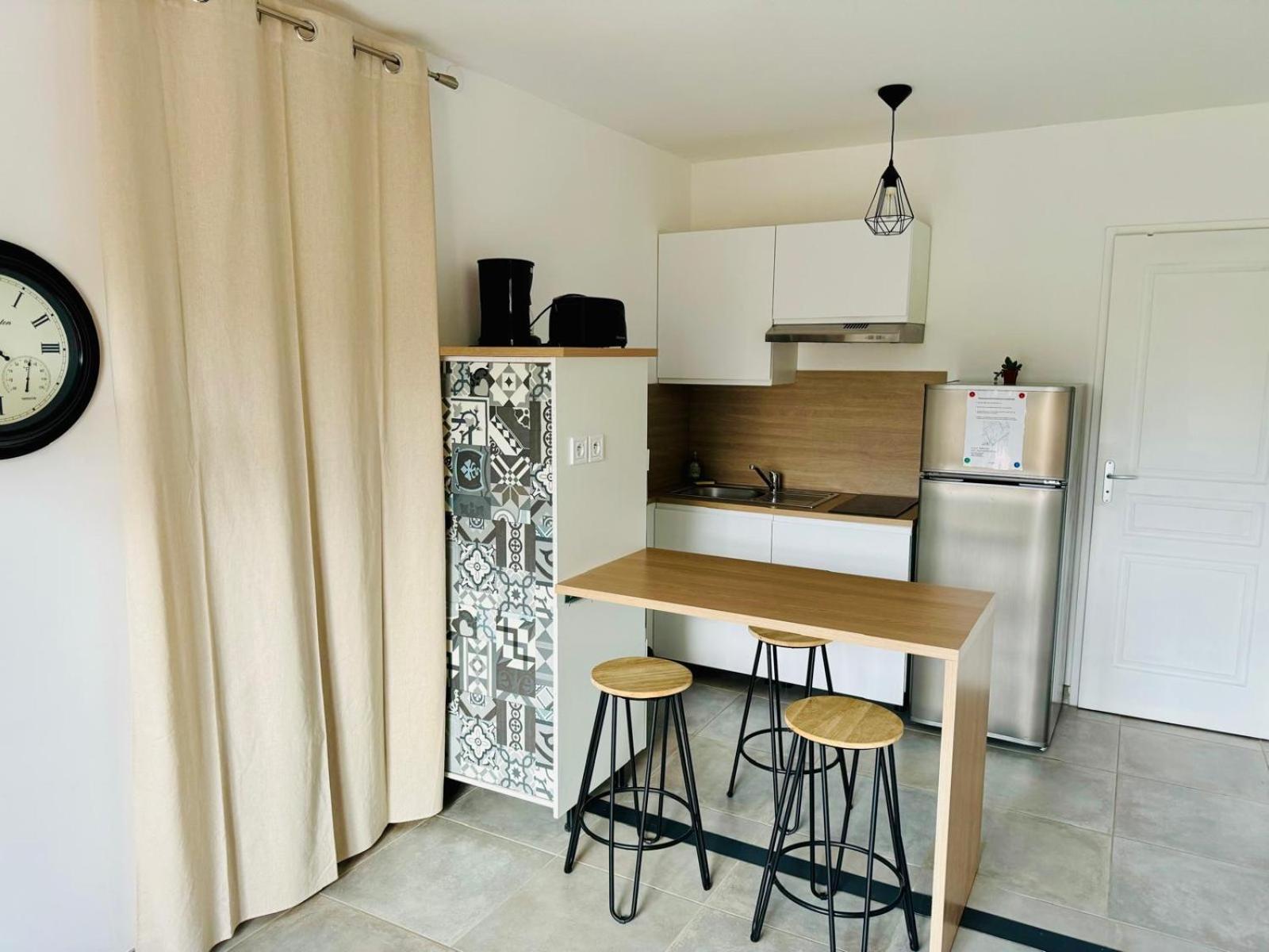 Studio Avec Exterieur Ombrage Saint-Marcel-lès-Valence Eksteriør bilde